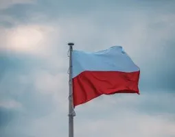 Полски активистки поставија автомат за апчиња за абортус и покрај рестриктивните закони