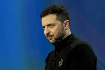 ЗЕЛЕНСКИ Ѝ СЕ ЗАБЛАГОДАРИ НА ВЕЛИКА БРИТАНИЈА: Пресретнувањето на рускиот танкер е „важен чекор“ кон мирот