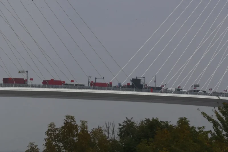 (Фото) Конечно отворен новиот мост што ги поврзува Северна Кореја и Кина
