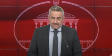 СИТУАЦИЈАТА ВО ГОСТИВАР СЕ СТАБИЛИЗИРА: Излегуваме од акутната фаза, анализите од водата ќе бидат објавени до 20 август, вели Клековски