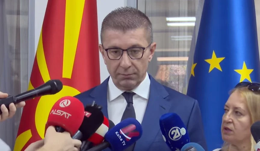 СДСМ: Сè што најавивме се случува,1,3 милијарди ново задолжување, арамијата повторно лажеше