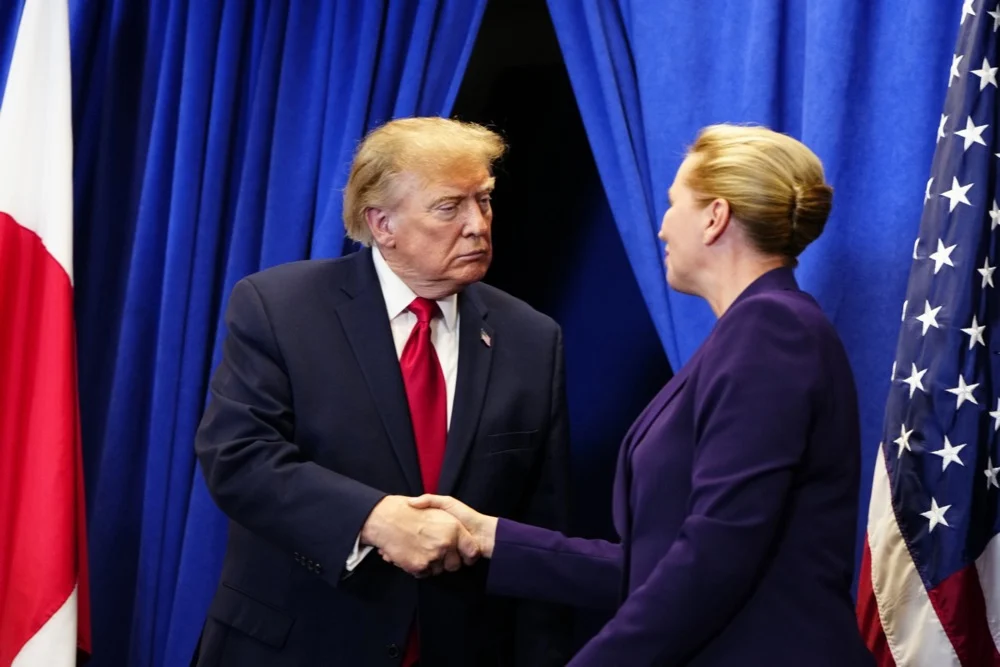 (Видео) Трамп потпиша договор за Гренланд: „Ни дава трајна надлежност над безбедноста“