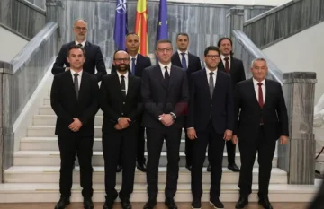 СОБРАНИЕТО ЈА ИЗГЛАСА РЕКОНСТРУКЦИЈАТА НА ВЛАДАТА: Ова се осумте нови министри во кабинетот на Мицкоски