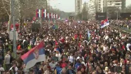 Масовен собир во Белград на завршниот митинг на Студентската листа
