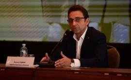 Поранешниот прв човек на ФФМ, Муамед Сејдини утрвово е уапсен поради проневера и злоупотреба