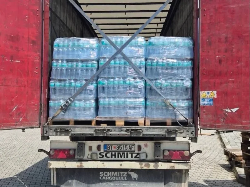 Министерството за локална самоуправа донираше 50.000 литри вода за пиење за граѓаните на Гостивар