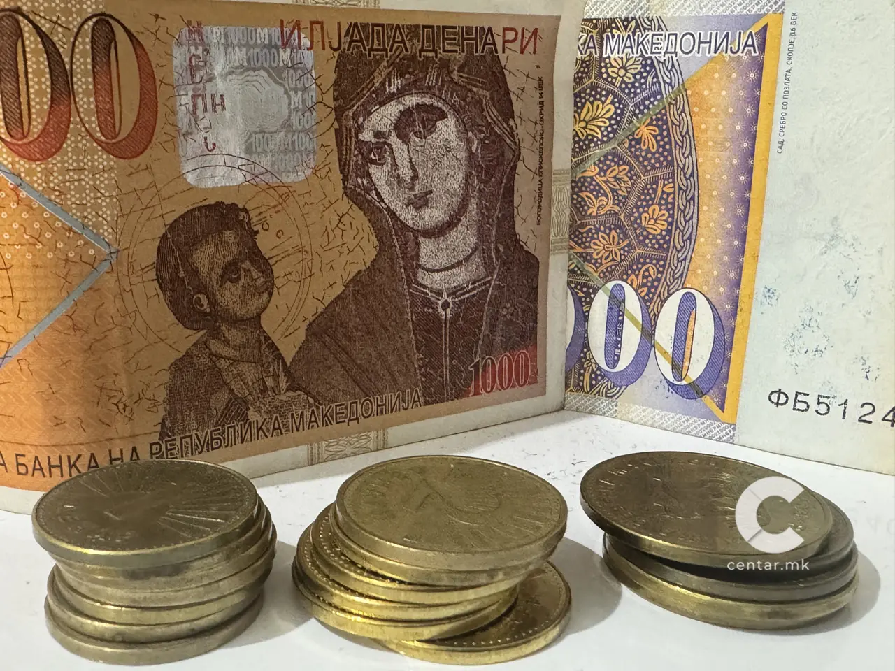 АКО СТЕ РАБОТЕЛЕ ВО СТРАНСТВО, А НЕ СТЕ ПЛАТИЛЕ ДАНОК ПРЕД 5 ГОДИНИ ВЕ ЧЕКА ЛОША ВЕСТ: УЈП испрати известувања за проверка на приливите од странство за 2021 година