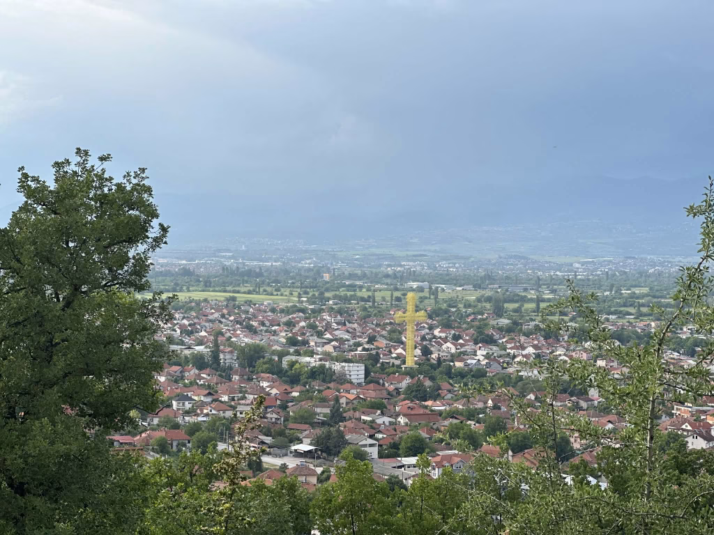 Драма во Драчево: Маж од Студеничани возел без возачка дозвола, го застанале па за кратко време дошле две возила и ги попречувале полицајците!