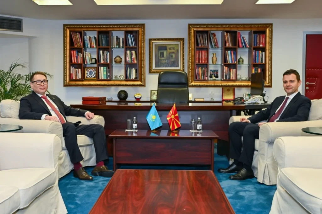 Муцунски-Шакалиев: Остануваме отворени за казахстанските инвеститори