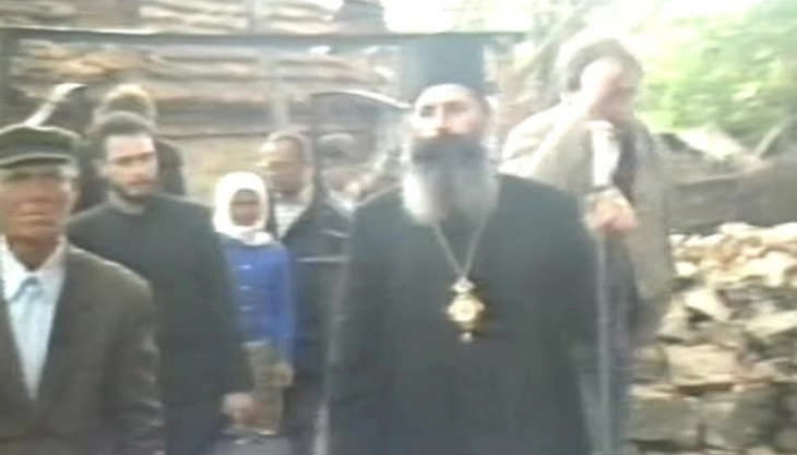 Првпат објавен видео запис за историската посета на митрополит Петар на Мала Преспа во 1991 година