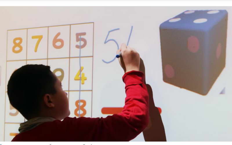 Дигиталните ќе ги заменат хартиените свидетелства, а родители уште се жалат од Е-дневникот