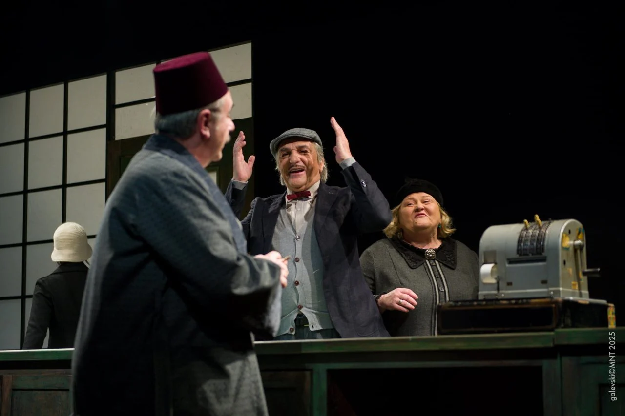 МНТ со наградуваната претстава „Народен пратеник“ гостува на фестивали во Велес и Пожаревац