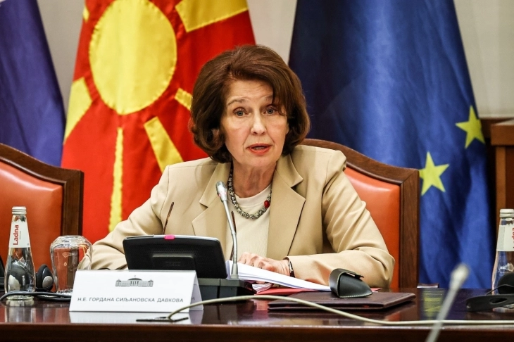 Сиљановска-Давкова ќе предложи две жени реформаторки за членови во Судскиот совет