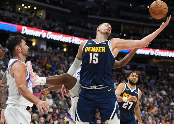 (Видео) Јокиќ со трипл-дабл, Дончиќ броеше до 41