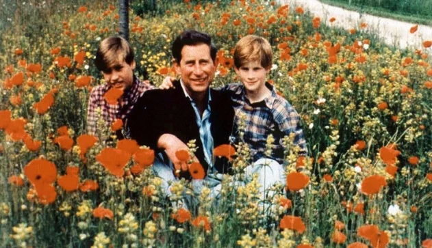 Принцот Вилијам објави невидена фотографија од Дијана од приватната колекција на семејството