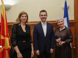 Муцунски од Париз: Активна поддршка за пласман на македонското вино на европските и светските пазари