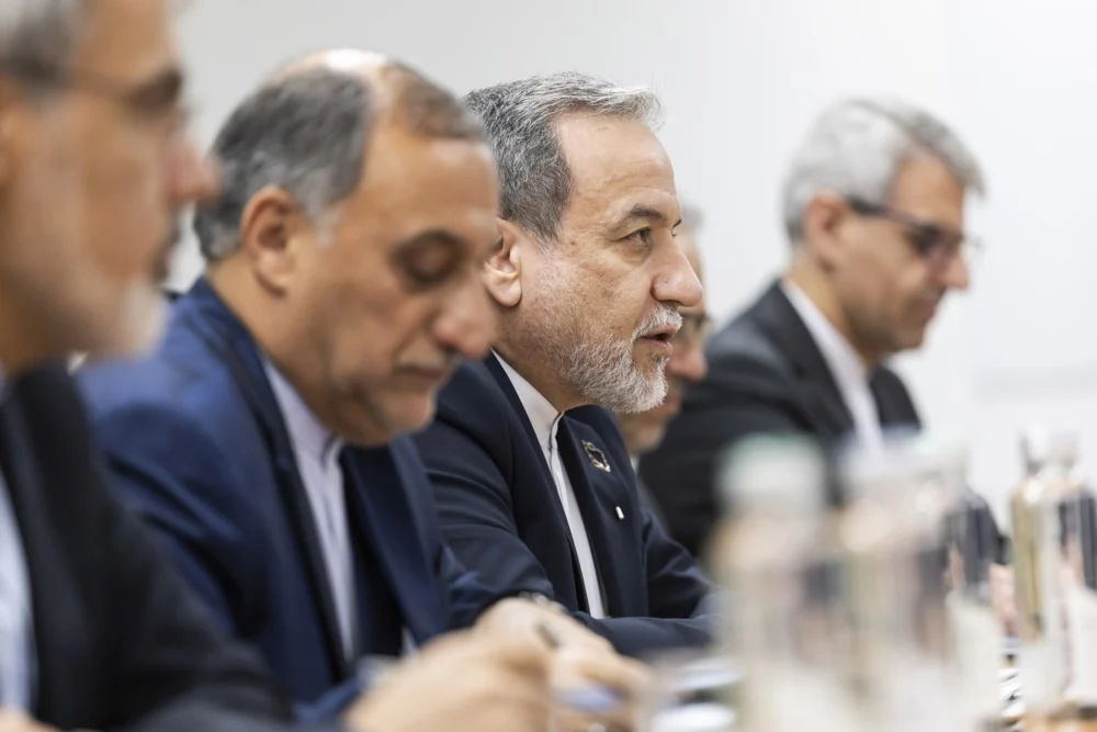 Иран: Непријателот претрпе историски и катастрофален пораз, нашите раце остануваат на чкрапалото