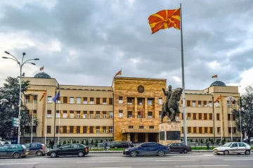 СОБРАНИЕТО ГО ИЗГЛАСА ЗАКОНОТ ЗА МЛАДИНСКИ ДОДАТОК: По 3.000 денари за млади до 23 години