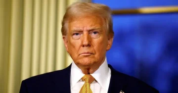 КИЕВ ЌЕ МОРА ДА СЕ ОТКАЖЕ ОД ТЕРИТОРИЈА И ЧЛЕНСТВО ВО НАТО: Трамп го презентира мировниот план за завршување на конфликтот во Украина