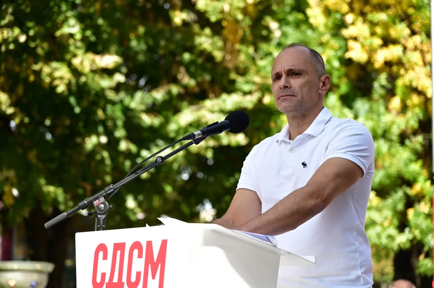 Филипче за 11 Октомври: Нашите предци се изборија за своја држава, наша историска задача е младите да останат да живеат во Македонија