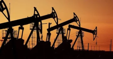 Паѓа цената на нафтата