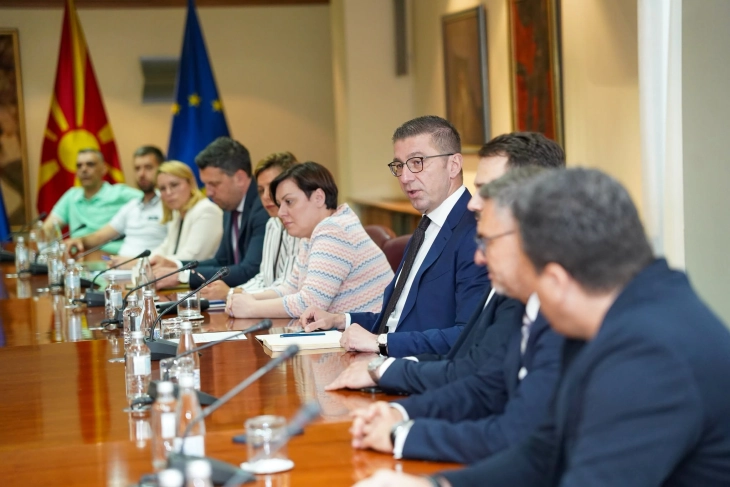 Мицкоски: Со маркетите се договара инфлацијата и цените на основните производи да останат под 3 проценти