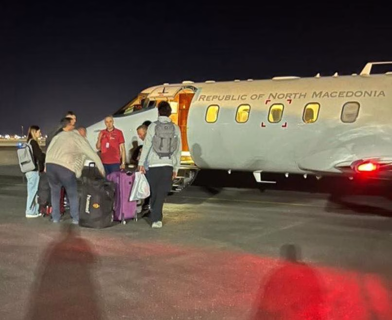 Владата организираше евакуација со владиниот авион – процесот целосно координиран