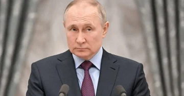 Украина изврши напад врз студентски дом, Москва тврди дека загинале 18 лица од 14 до 18 години, Путин ветува одговор
