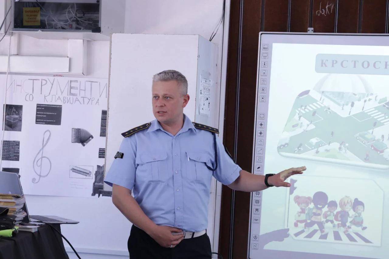 Херојска реакција на полицајци од СВР Велес: Спречиле поголема штета при пожар во автомобил и добија јавна благодарност