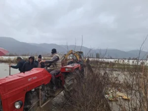 Надојдената Тркањска Река однесе 120 јагниња и 100 овци од штала во Струмичко, пријавени се и штети на земјоделски површини и дворови