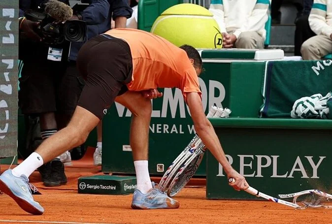 (Видео) Медведев го допре дното – Пораз 6:0, 6:0 од Беретини