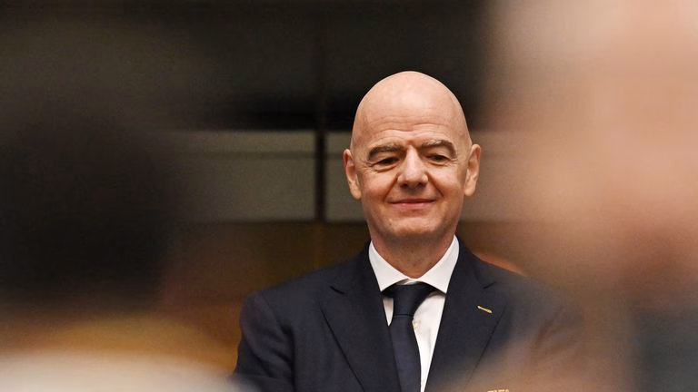 Инфатино се извини за „грешките“ во планот на ФИФА за продажба на Светското првенство