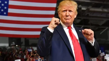 ОД ИНВЕСТИЦИИ ВО КРИПТО: Трамп пријави приход од над 1,4 милијарди долари за една година
