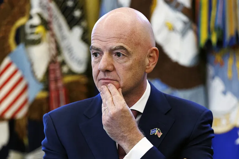 Европа му се намерачила на Инфантино, изгледа толку му е