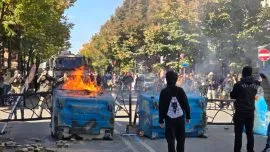 Во уличните судири со молотиви коктели и солзавци во Тирана во шест дена има 295 повредени