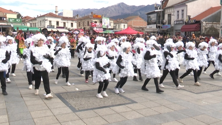 Маската „Весела фарма“ е најдобрата на прилепскиот карневал „Прочка“