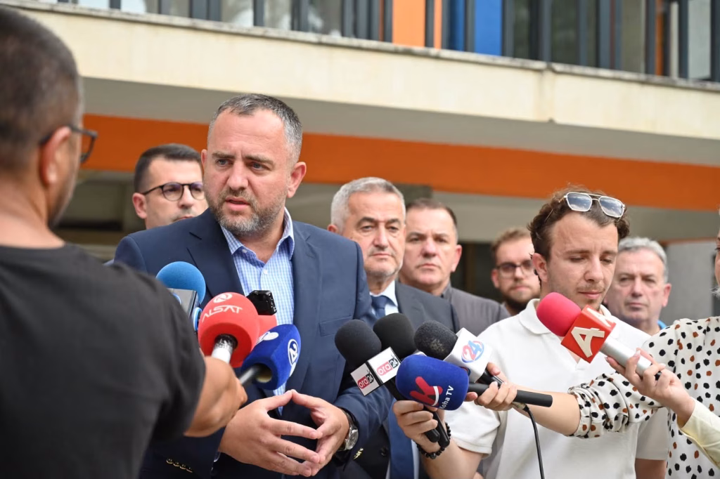Водата во Гостивар сѐ уште е само за техничка употреба: Се врши хиперхлорирање