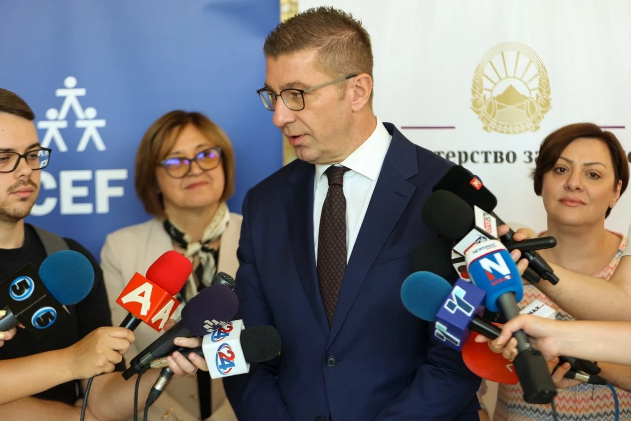 Мицкоски очекува бензините да поевтинат до 3 денари, а дизелот до 7 денари за литар