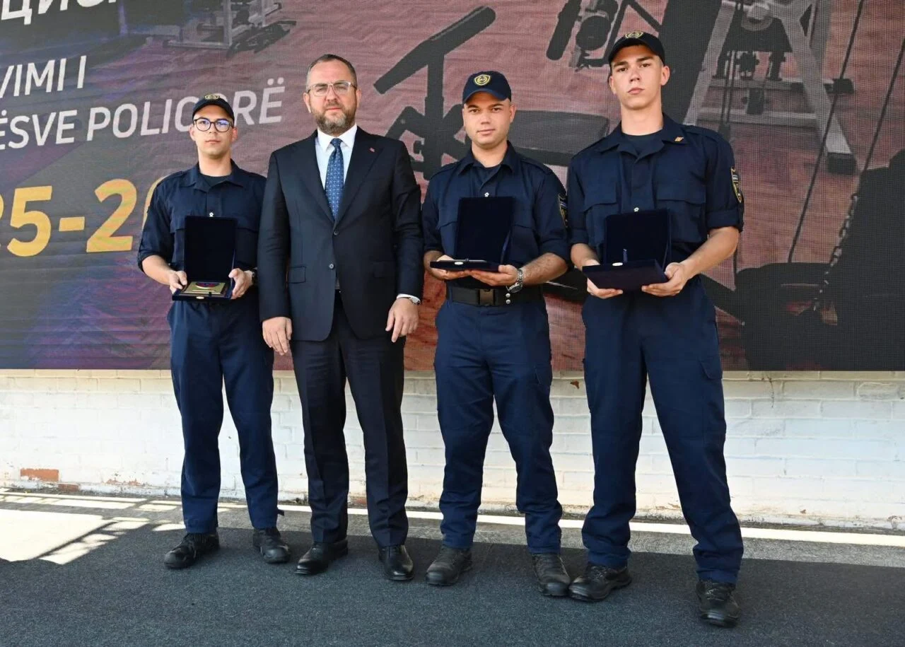 Тошковски: МВР се засили со 496 нови полициски службеници