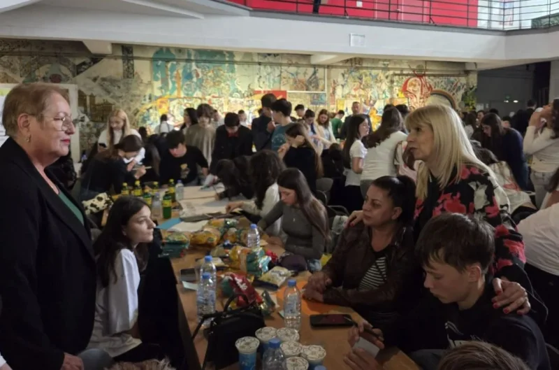 Општина Карпош: Прва награда за најиновативниот еко тим на „Коменски“