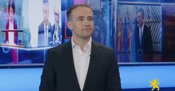 Стојаноски: За бугарската негација на Македонија, Филипче нема јасен и сериозен став