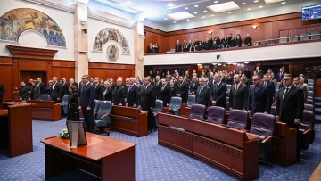 Комеморација за пожарот во Кочани: Трагедиите не треба да бидат поле на раздор, туку моменти на солидарност