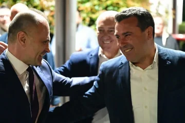 ВМРО-ДПМНЕ: Доказот дека Заев се уште ги држи конците во СДС се виде на роденденот на партијата