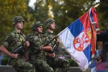 СРБИЈА ПОВТОРНО ВОВЕДУВА ВОЕН РОК: Ќе трае 75 дена – зголемен буџет и одбранбен капацитет