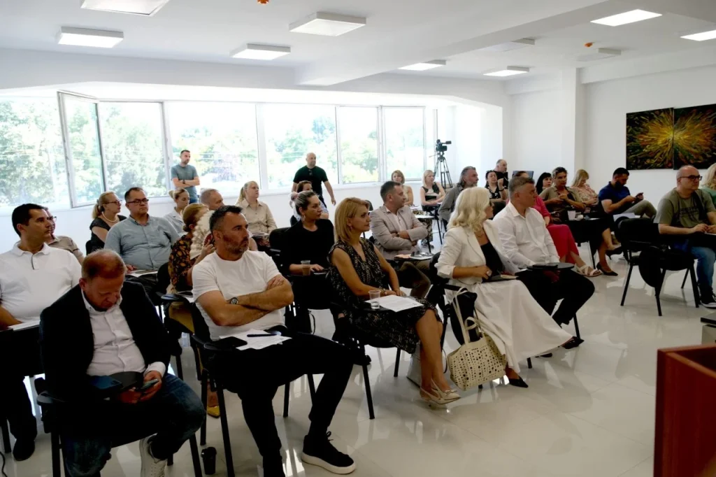 Еднократна помош за семејствата на загинатите карпошани кај скопската обиколница