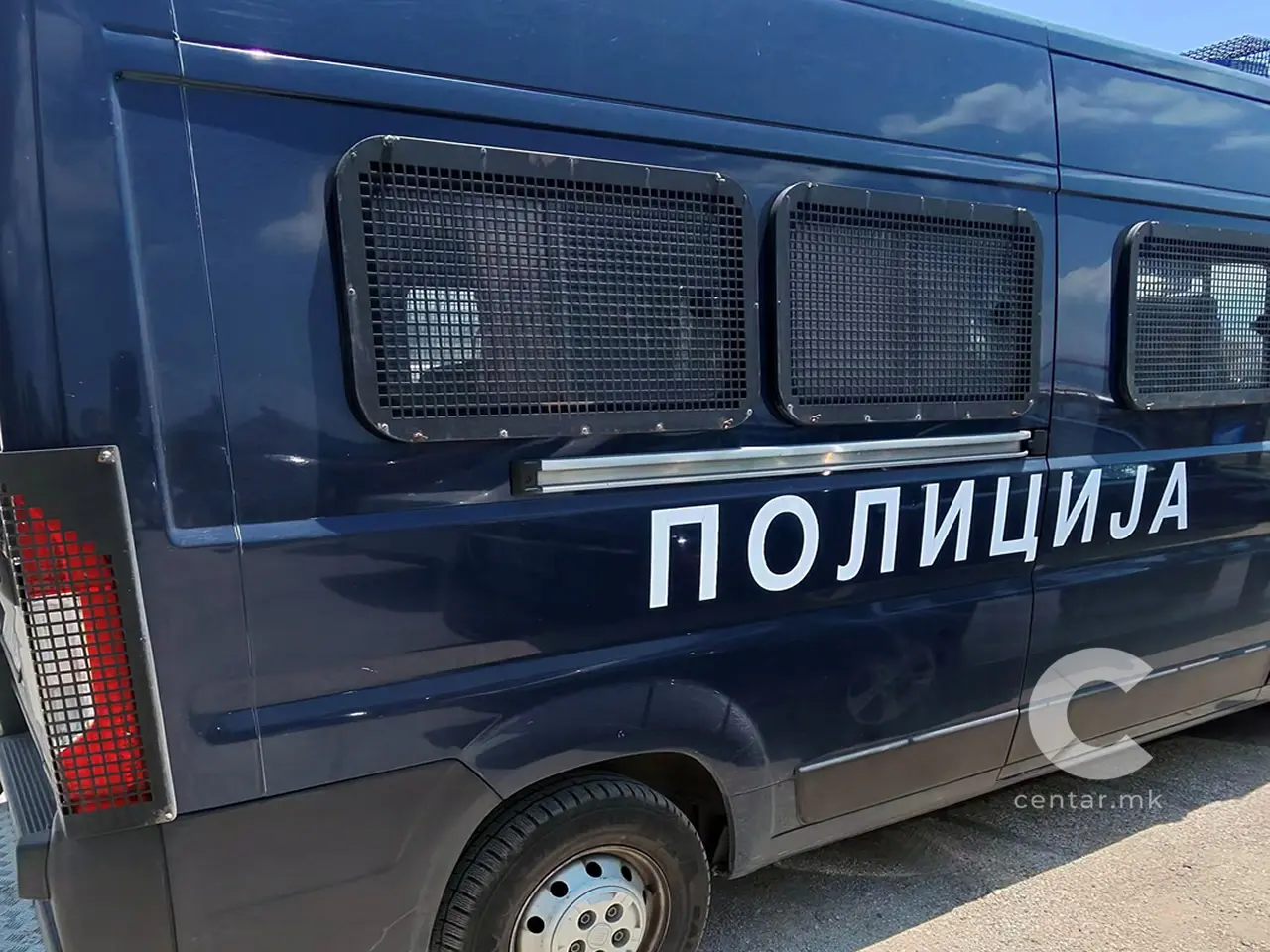 СЕ КРЕНАЛА ЏЕВА ВО ВЕЛЕС: Четворица приведени по тепачка на улица „Павел Шатев“