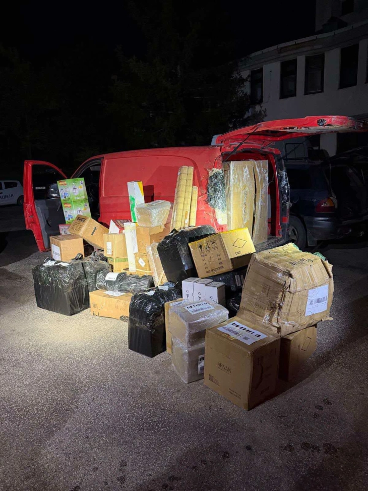 Тројца приведени кај Блаце за криумчарење стока од Косово, одземени две возила