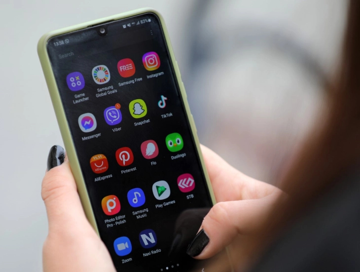 Во Собранието расправа за влијанието на употребата на социјалните мрежи врз младите и нивното ментално здравје