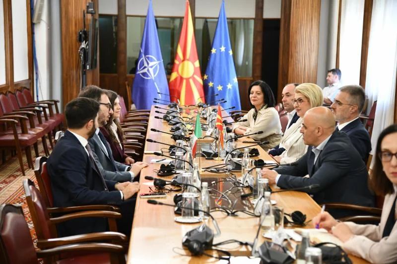 Средба на Пратеничката група за соработка со Италија со амбасадорот Палминтери