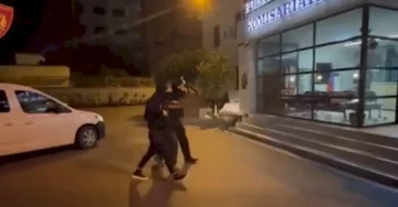 УАПСЕН ОСОМНИЧЕН ЗА ТРОЈНО УБИСТВО: Македонски државјанин приведен во Тирана по меѓународна потерница